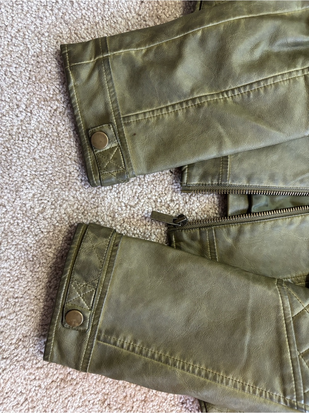 blanc noir Olive Quilted Faux Leather Moto Jacket - Picture 5 of 12